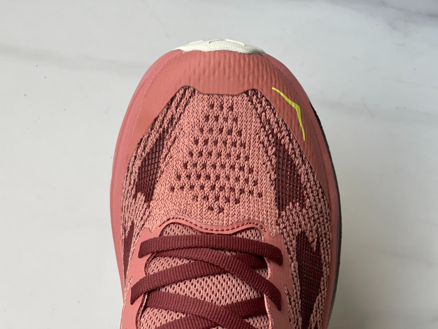 HOKA Challenger 8 Citrus | Fluorescent Yellow