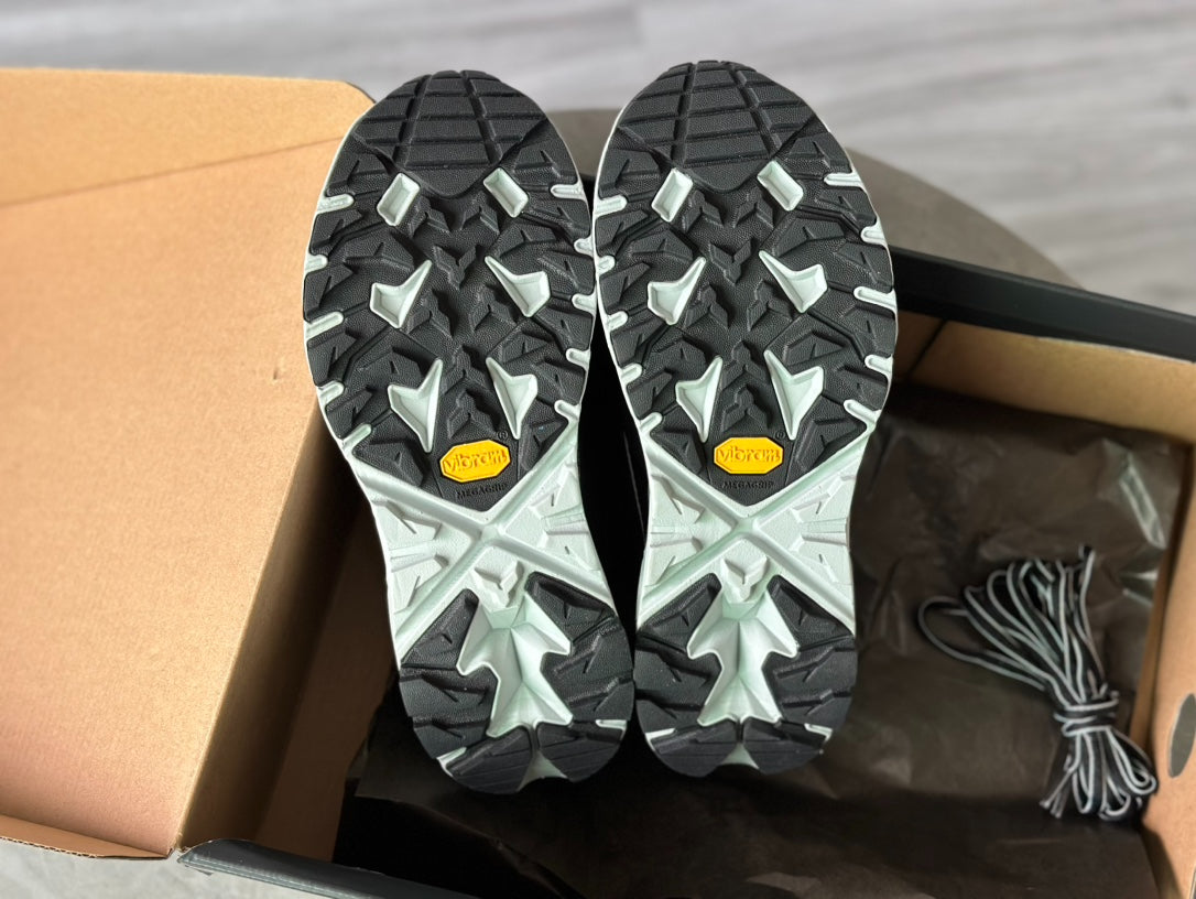 HOKA Anacapa GTX Black | White